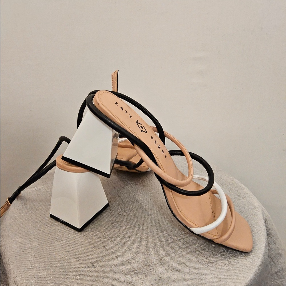Katy Perry The Pyramid women’s US 6.5M Sandals Heels (A154)””✨